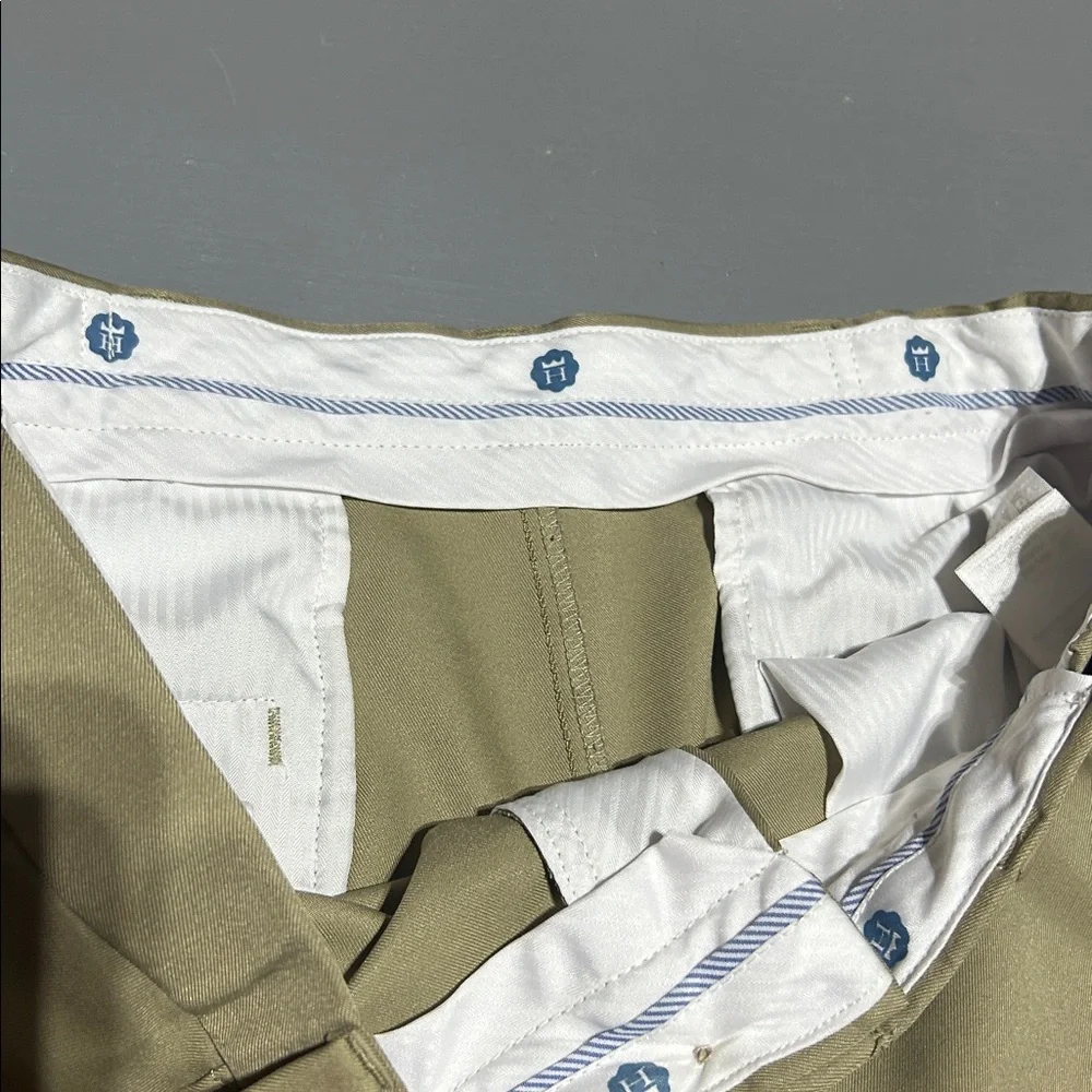 Haggar Clothing Khaki Chino Pants (Men’s 34 x 30) (Classic Fit)